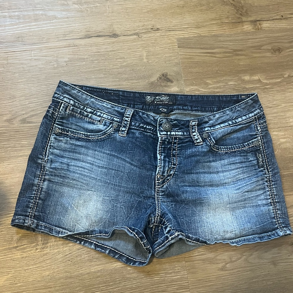 Silver Toni Jean Shorts Size W33
